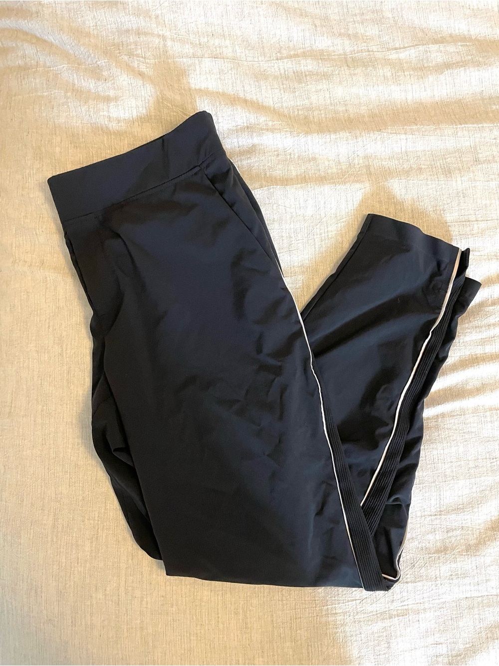 🖤 Athleta | Black Striped Jogger Wind Pants | Athleisure Track Pants | Size 12